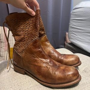 Bed Stu bridge water leather ankle booties size 10